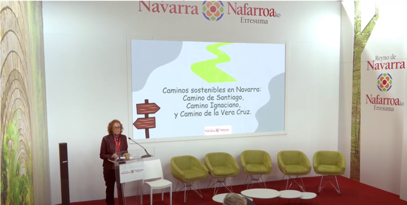 Presentación de Caminos sostenibles: Camino de Santiago Navarro y Camino Ignaciano en Fitur 2023 por parte de Ana Fernández del Servicio de Planificación e Innovación Turística de la Dirección General de Turismo del Gobierno de Navarra.